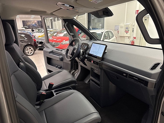 Kia PV5 25 of 27