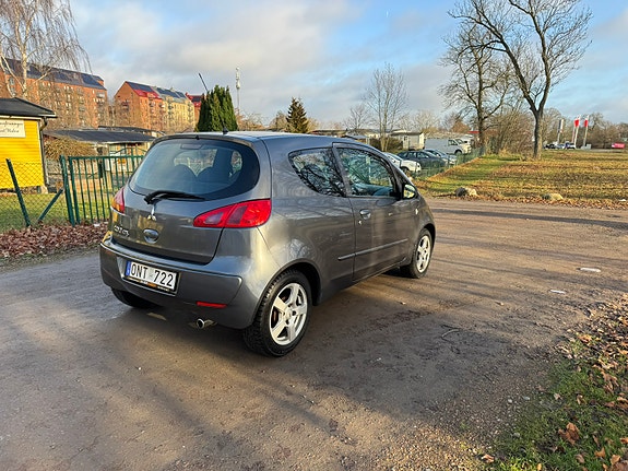 Mitsubishi Colt 3 of 5