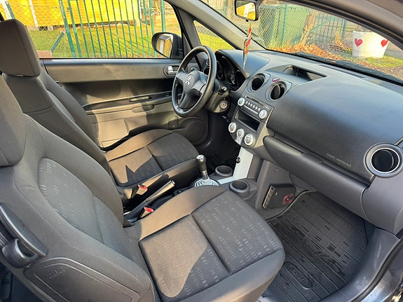 Mitsubishi Colt 5 of 5