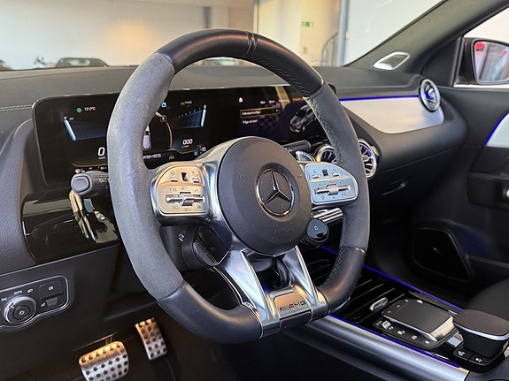 Mercedes-Benz GLA-Klass 24 of 27