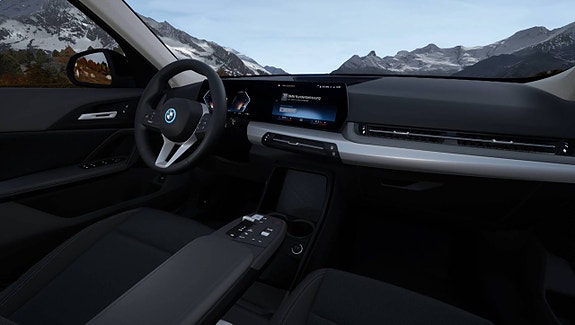 BMW iX1 6 of 8