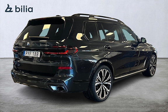 BMW X7 17 of 19