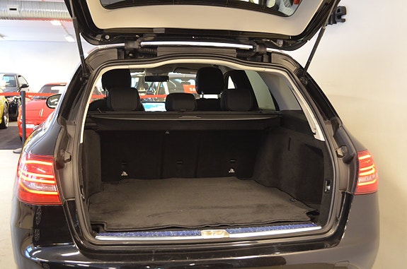 Mercedes-Benz C200 d 7 of 23