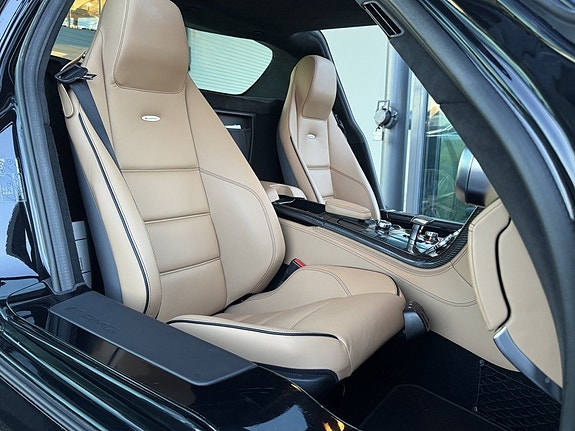 Mercedes-Benz SLS 12 of 27