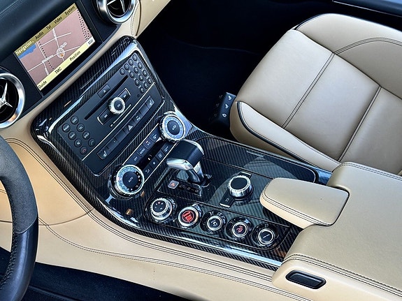 Mercedes-Benz SLS 10 of 27