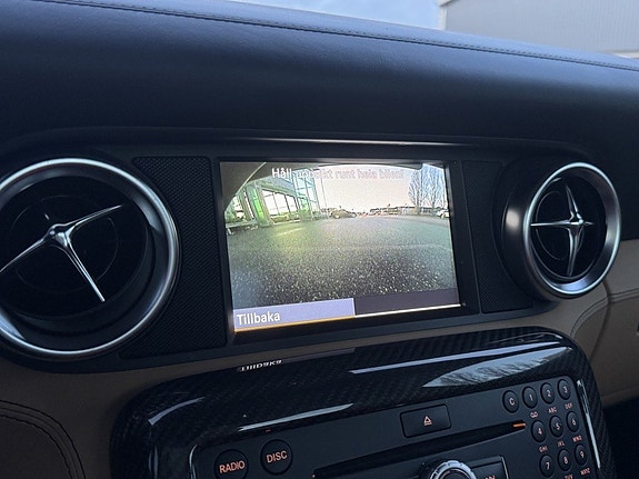 Mercedes-Benz SLS 21 of 27
