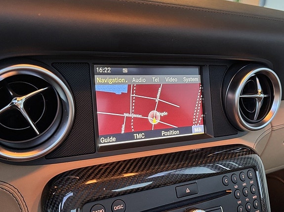 Mercedes-Benz SLS 22 of 27