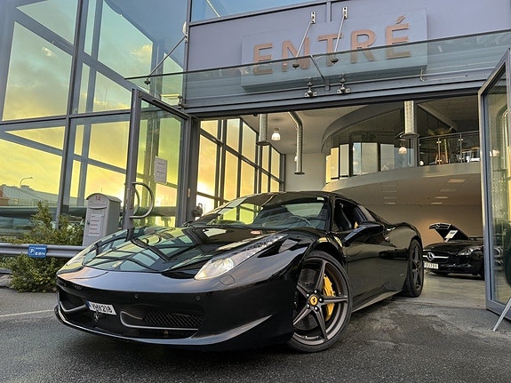 Ferrari 458 Spider 4 of 21