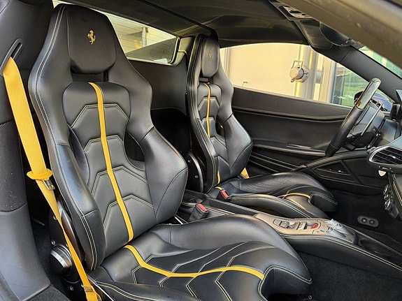 Ferrari 458 Spider 11 of 21