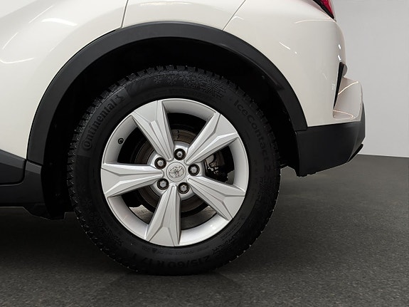 Toyota C-HR 26 of 27