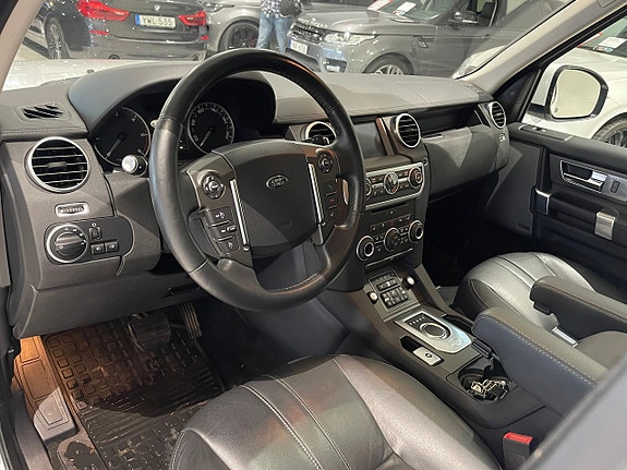 Land Rover Discovery 4 9 of 28