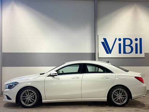 Mercedes-Benz CLA220 4 of 5