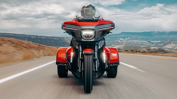 Harley-Davidson CVO Street Glide 3 Limited 12 of 17