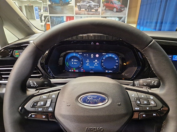 Ford Transit Connect 12 of 15