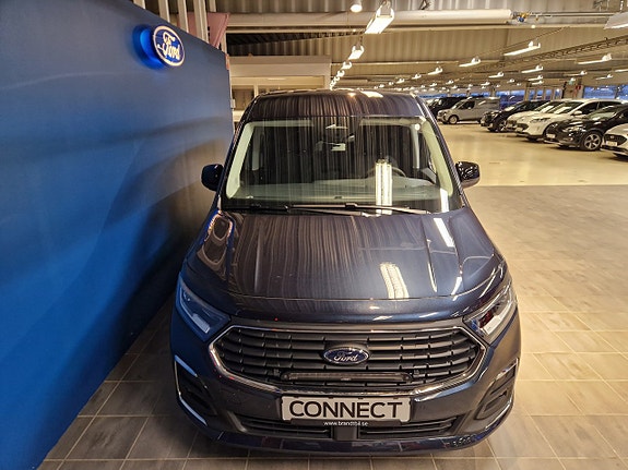 Ford Transit Connect 4 of 5