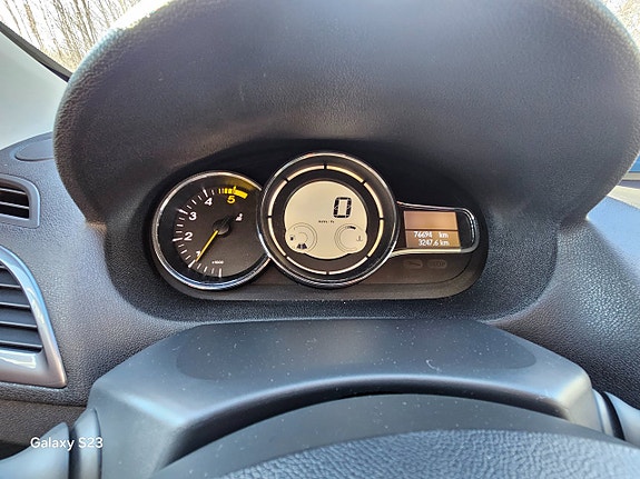 Renault Megane III 5 of 5