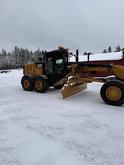 Cat 140m3 AWD väghyvel
