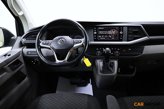 Volkswagen Caravelle 9 of 23