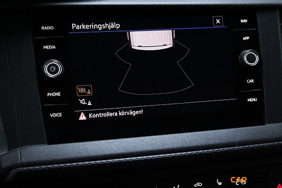 Volkswagen Caravelle 19 of 23