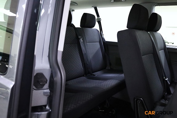 Volkswagen Caravelle 15 of 23