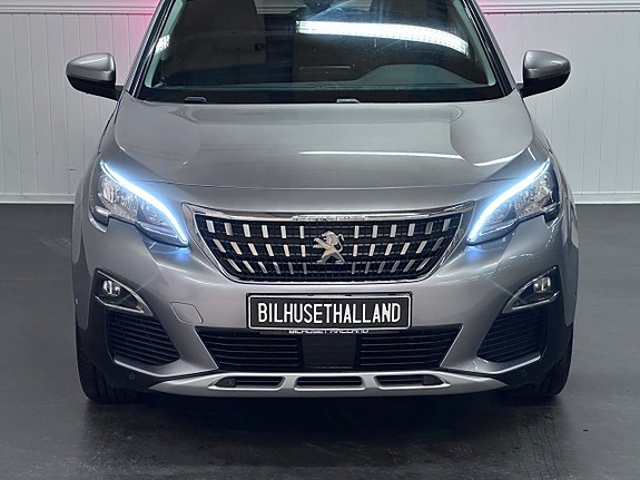 Peugeot 3008 4 of 5