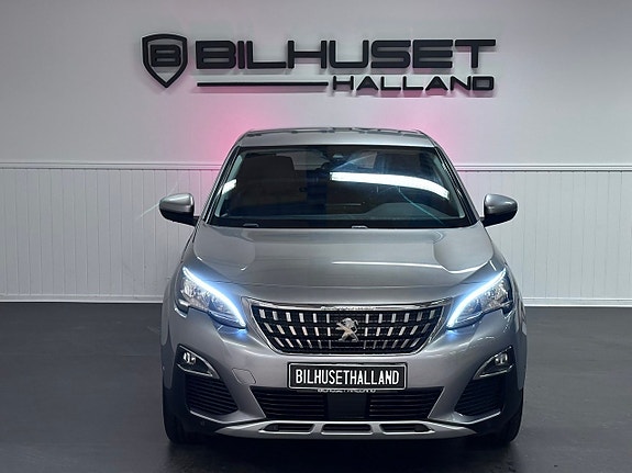 Peugeot 3008 3 of 5