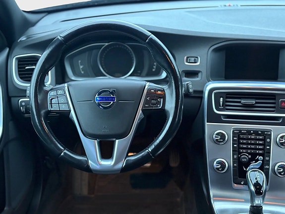 Volvo V60 9 of 15