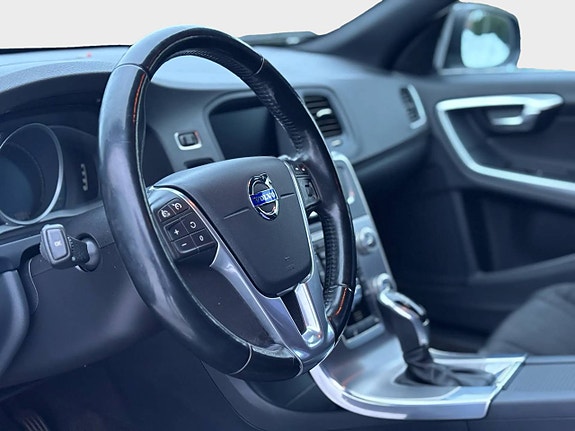 Volvo V60 6 of 15
