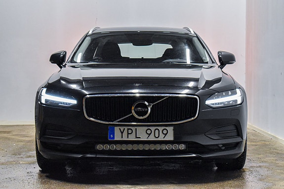 Volvo V90 3 of 5