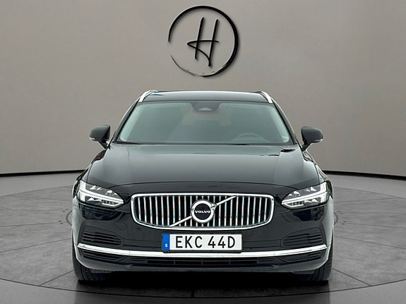Volvo V90 3 of 30