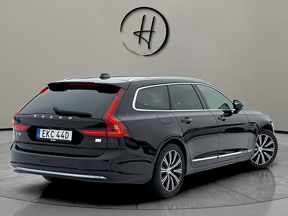 Volvo V90 7 of 30