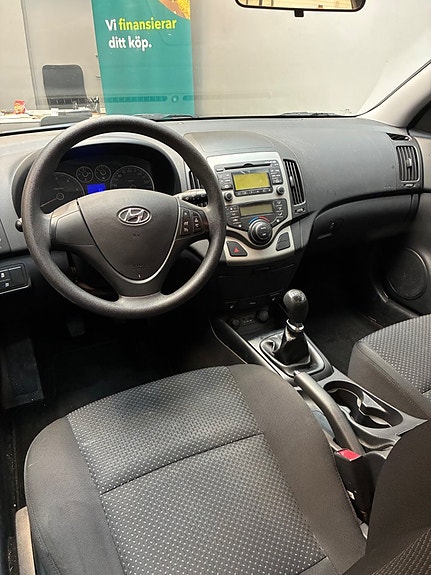 Hyundai i30 7 of 12