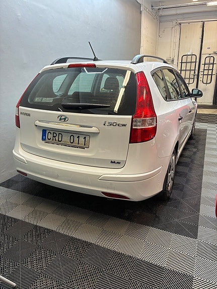 Hyundai i30 4 of 5