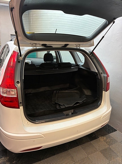 Hyundai i30 12 of 12
