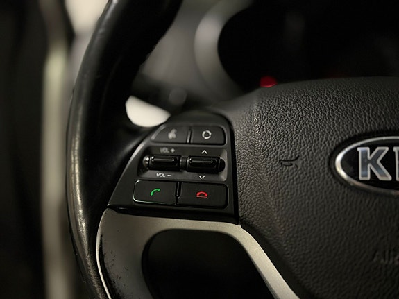 Kia Picanto 13 of 18