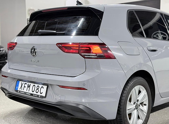 Volkswagen Golf VIII 10 of 27