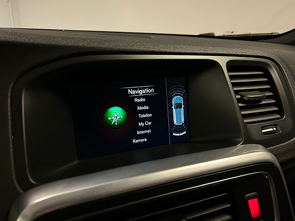 Volvo V60 19 of 24