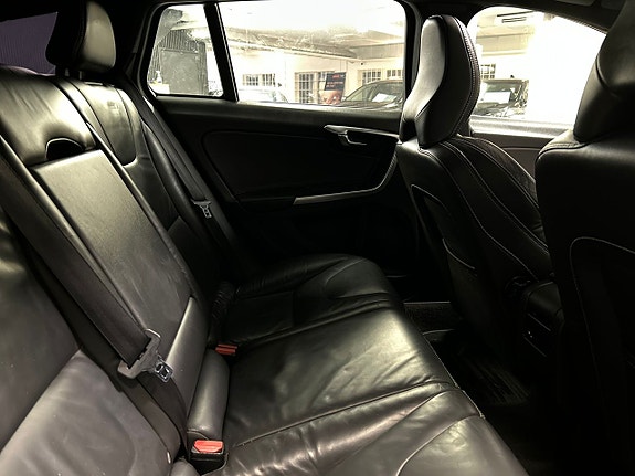 Volvo V60 12 of 24