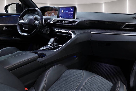 Peugeot 5008 10 of 17