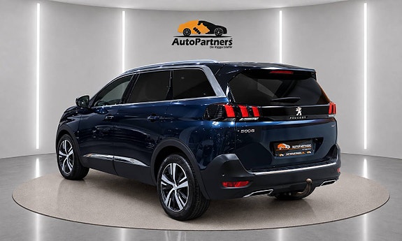 Peugeot 5008 4 of 17