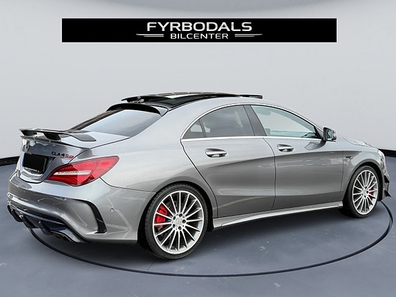 Mercedes-Benz CLA45 3 of 5