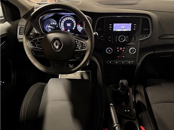 Renault Megane 5 of 5