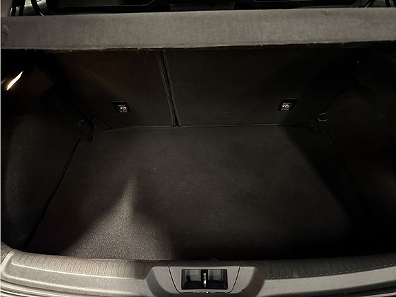 Renault Megane 20 of 21