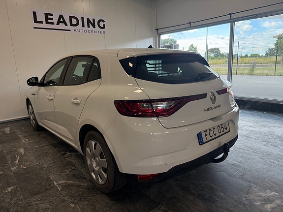 Renault Megane 2 of 5