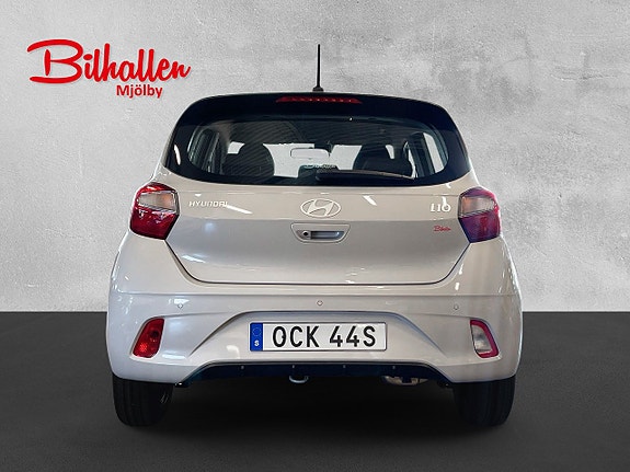 Hyundai i10 4 of 5