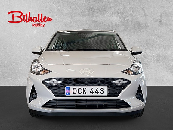 Hyundai i10 6 of 13