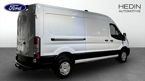 Ford Transit 2 of 5