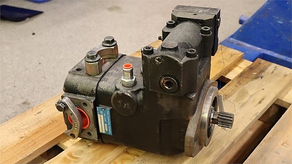 Volvo L180EHL HYDRAULPUMP