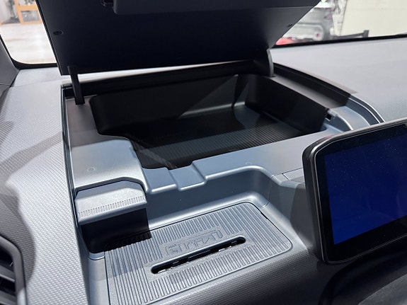 Kia PV5 17 of 20