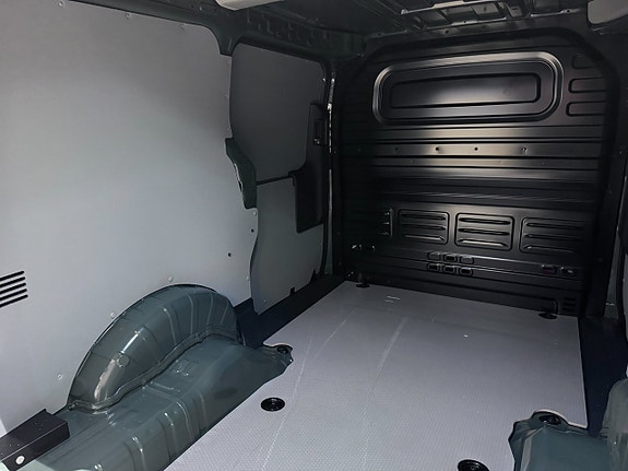 Kia PV5 6 of 20